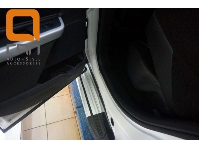 Пороги алюминивые Brilliant Silver Турция для Volvo XC60 2008-2017