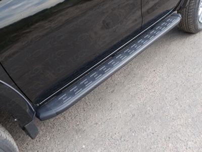 Пороги алюминиевые ТСС с накладкой чёрные для Mitsubishi L200 2019-2021