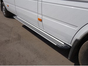 Порог алюминиевый Slim Line Silver для Mercedes-Benz Sprinter № MERSPR14-07S